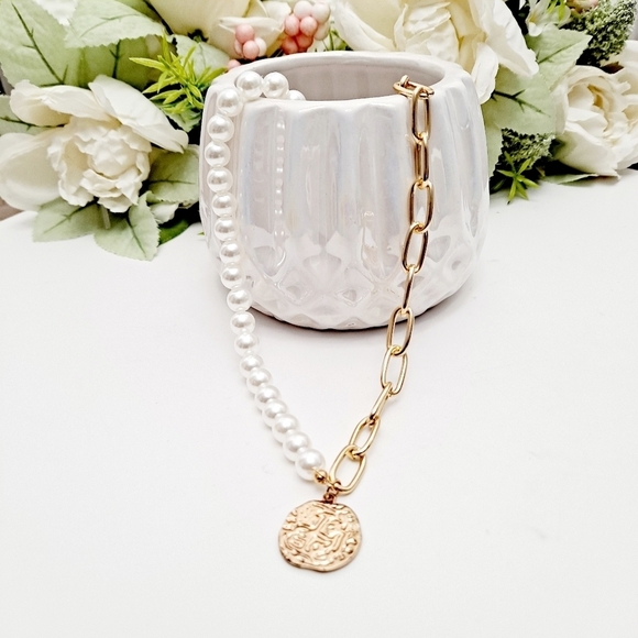 💖 2/$30 faux pearl gold chunky chain link mixed necklace Gold coin pendant - Picture 4 of 16